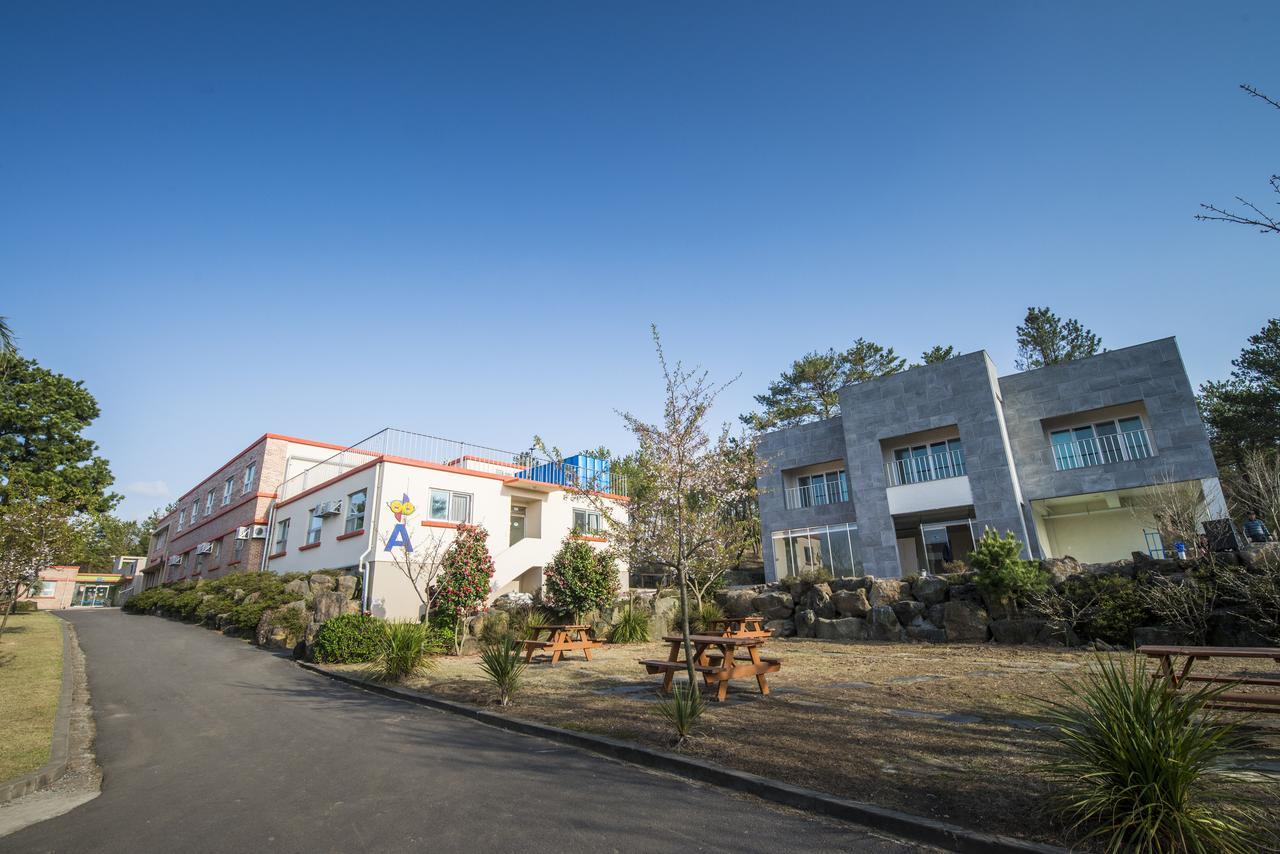 Jeju Youth Hostel ภายนอก รูปภาพ