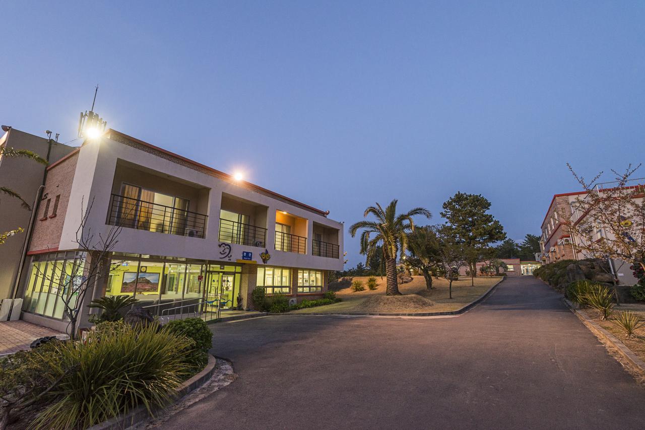 Jeju Youth Hostel ภายนอก รูปภาพ