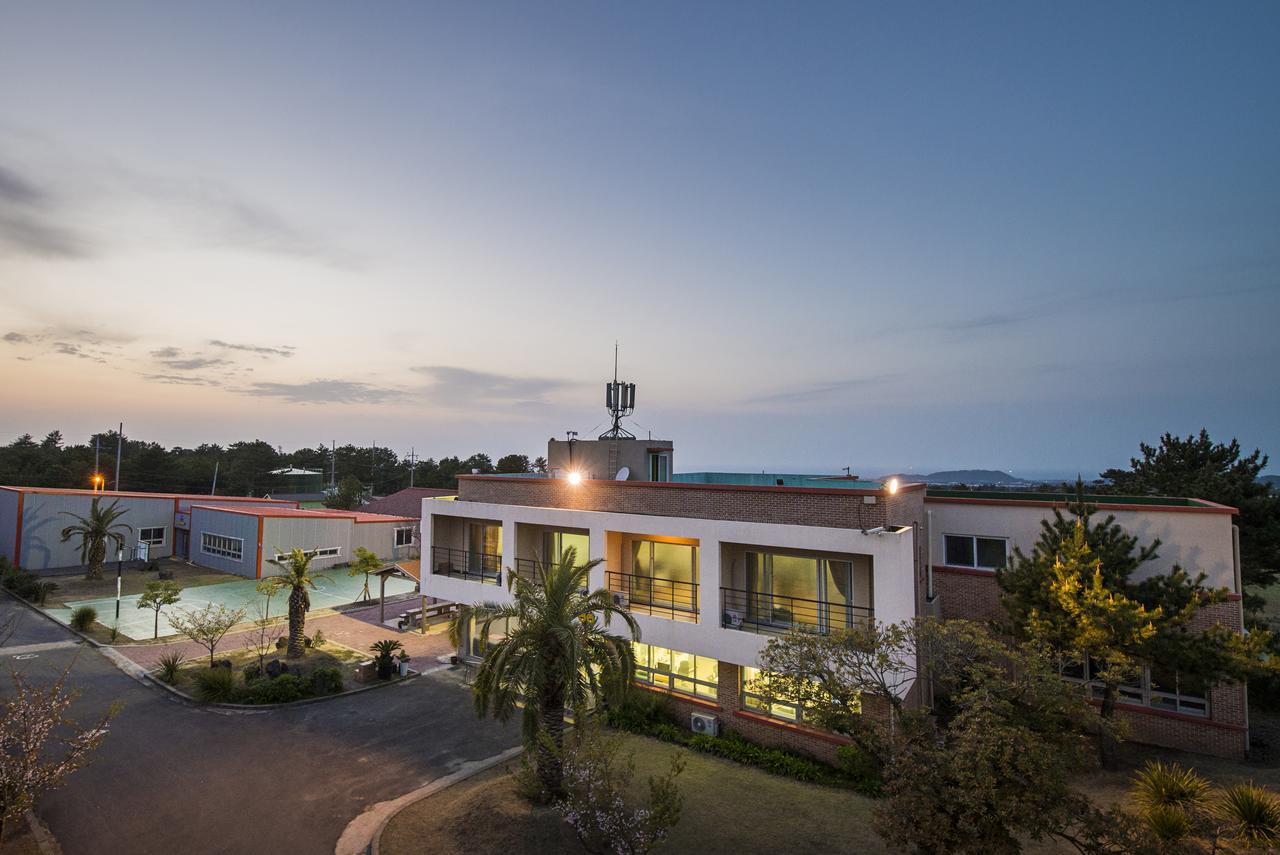 Jeju Youth Hostel ภายนอก รูปภาพ
