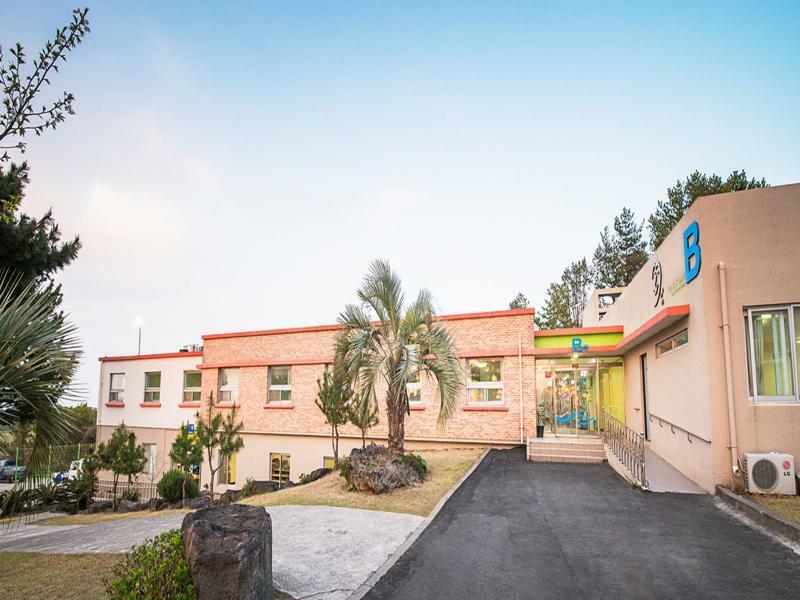 Jeju Youth Hostel ภายนอก รูปภาพ